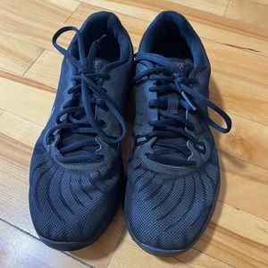 Womens Black Nike Shoes